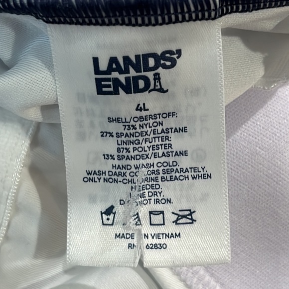 NWT Lands End Womens Tugless Tank Navy Stripes One Piece Swim Suit SIZE 4L - Picture 5 of 8